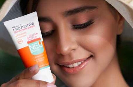 کرم ضد آفتاب SPF50 نئودرم