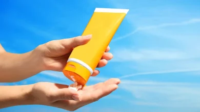 بهترین ضد آفتاب رنگی پوست چرب